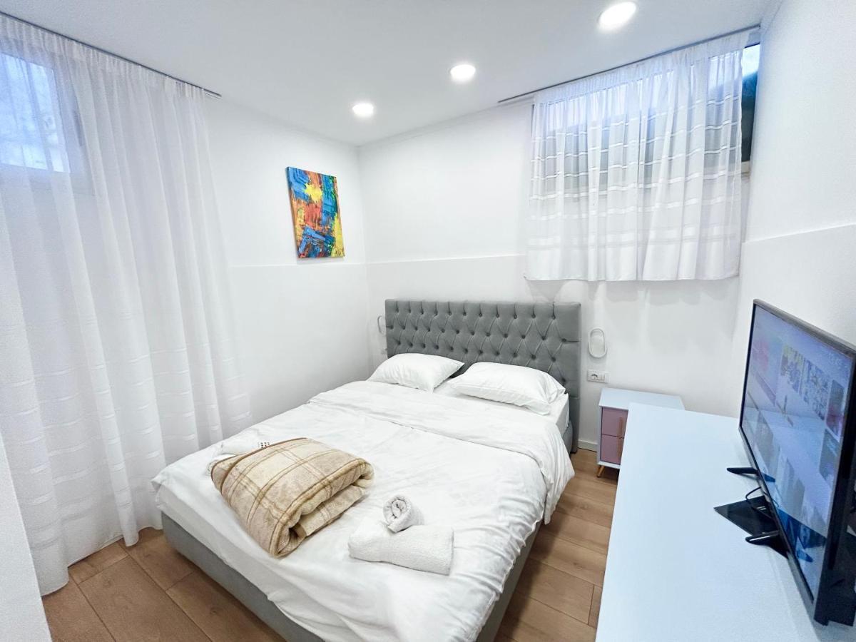 Tirana Inn Hotel Экстерьер фото