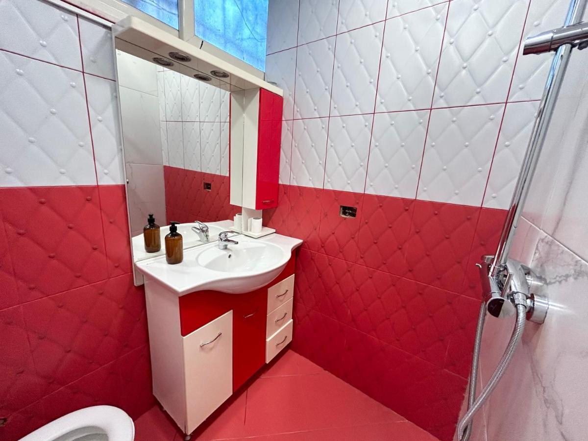 Tirana Inn Hotel Экстерьер фото